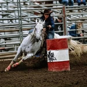 Meet your Posher, Stacey